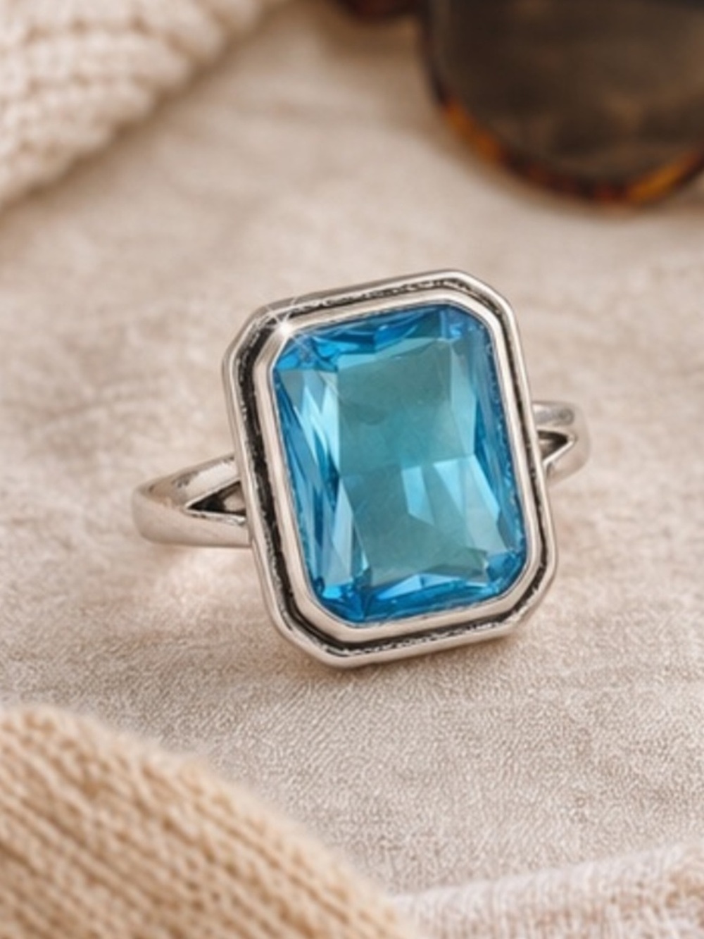 Ocean Blue Emerald Cut Silver Tone Ring Size 8